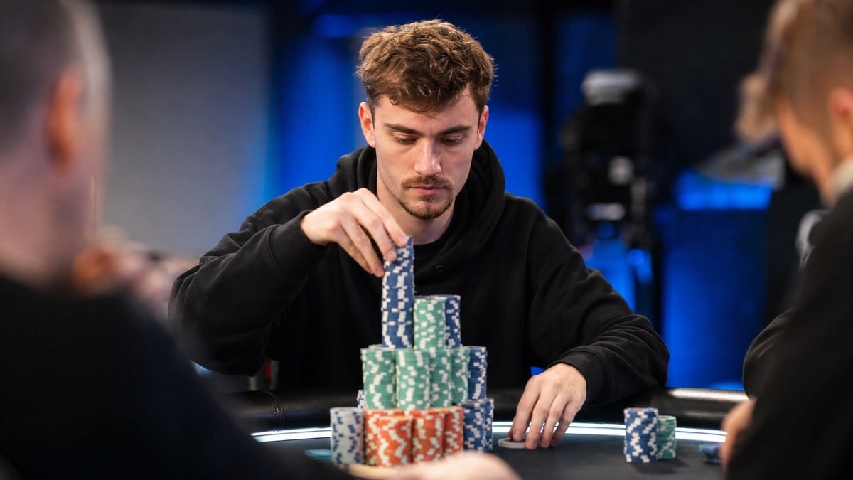Seward Beats Negreanu, Wins First PokerGO Title
