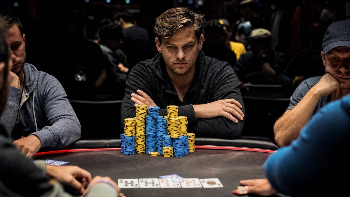The One-Outer That Broke Two Foxens at Super High Roller Bowl XI
